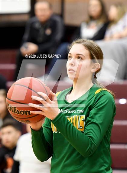 Thumbnail 3 in Eureka vs Wells (NIAA 1A Southern/Eastern Final) photogallery.