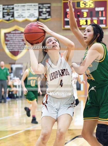 Thumbnail 2 in Eureka vs Wells (NIAA 1A Southern/Eastern Final) photogallery.
