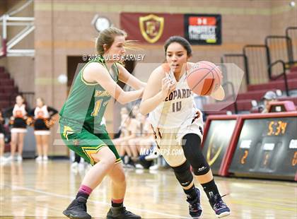 Thumbnail 3 in Eureka vs Wells (NIAA 1A Southern/Eastern Final) photogallery.