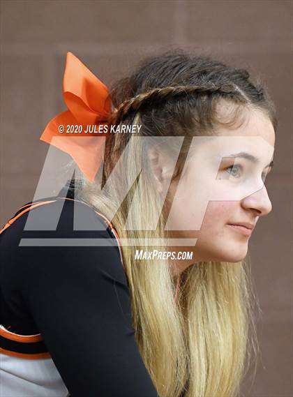 Thumbnail 2 in Eureka vs Wells (NIAA 1A Southern/Eastern Final) photogallery.