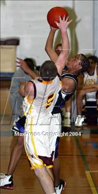 Thumbnail 2 in Sacramento vs. Menlo-Atherton (Gridley Invit.) photogallery.