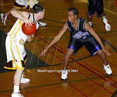 Thumbnail 3 in Sacramento vs. Menlo-Atherton (Gridley Invit.) photogallery.