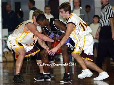 Thumbnail 1 in Sacramento vs. Menlo-Atherton (Gridley Invit.) photogallery.