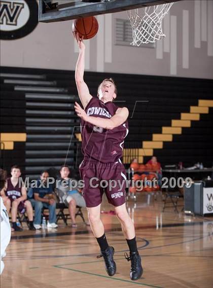 Thumbnail 3 in Lake Cowichan (British Columbia) vs St. Mary's (MaxPreps Holiday Classic) photogallery.