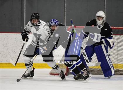 Thumbnail 3 in Darien @ Xavier photogallery.