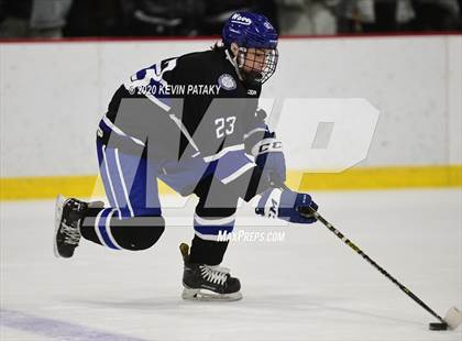 Thumbnail 3 in Darien @ Xavier photogallery.