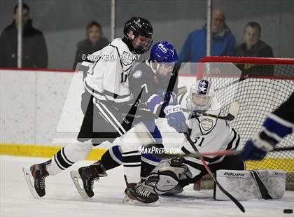 Thumbnail 3 in Darien @ Xavier photogallery.