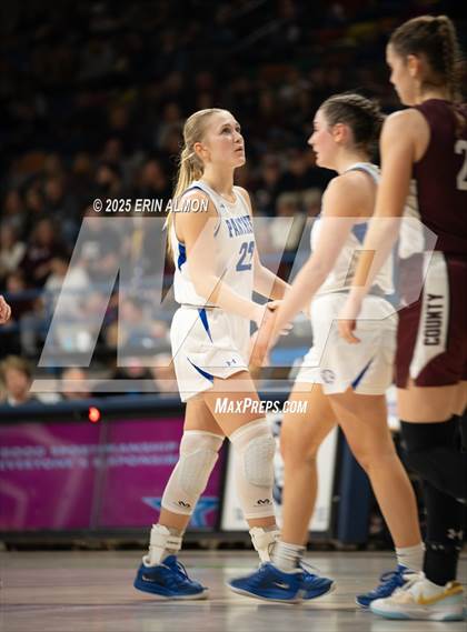 Thumbnail 1 in Mars Hill Bible vs. Lauderdale County (AHSAA 3A Regional First Round) photogallery.