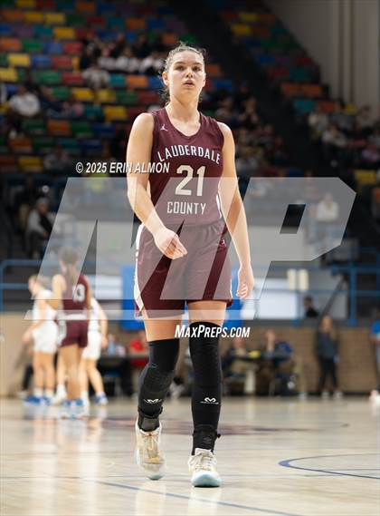 Thumbnail 3 in Mars Hill Bible vs. Lauderdale County (AHSAA 3A Regional First Round) photogallery.
