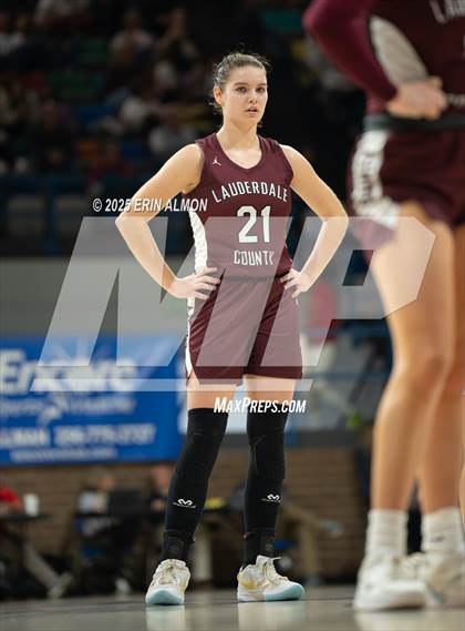 Thumbnail 3 in Mars Hill Bible vs. Lauderdale County (AHSAA 3A Regional First Round) photogallery.