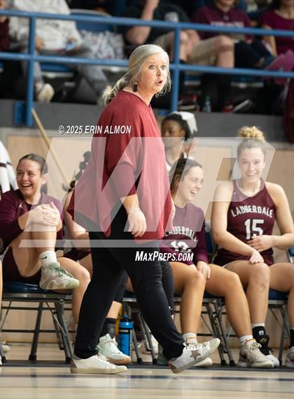 Thumbnail 2 in Mars Hill Bible vs. Lauderdale County (AHSAA 3A Regional First Round) photogallery.
