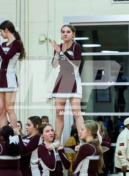 Thumbnail 3 in Mount Vernon @ Kingston (NYSPHSAA Regional Final) photogallery.