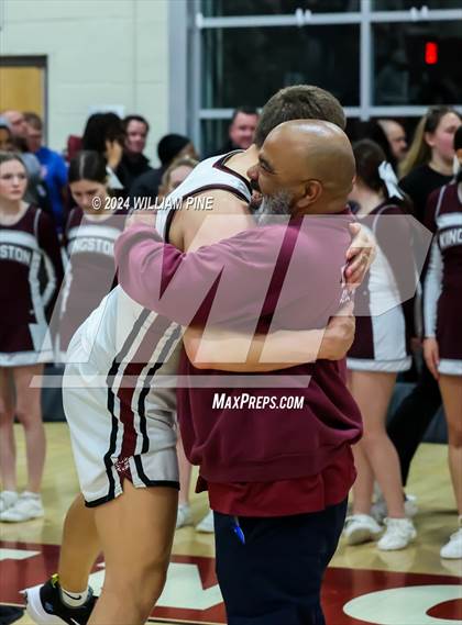 Thumbnail 3 in Mount Vernon @ Kingston (NYSPHSAA Regional Final) photogallery.