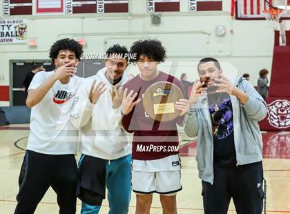 Thumbnail 1 in Mount Vernon @ Kingston (NYSPHSAA Regional Final) photogallery.