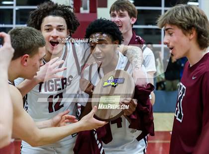 Thumbnail 1 in Mount Vernon @ Kingston (NYSPHSAA Regional Final) photogallery.