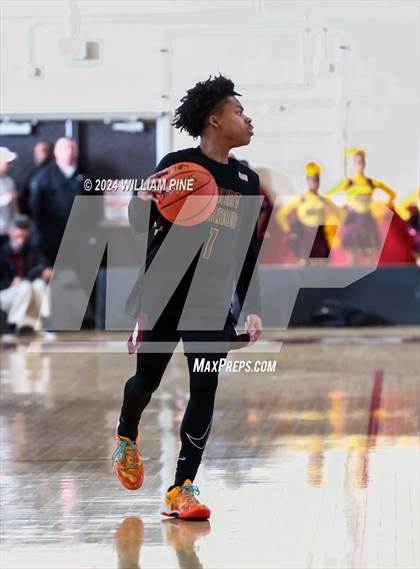 Thumbnail 3 in Mount Vernon @ Kingston (NYSPHSAA Regional Final) photogallery.