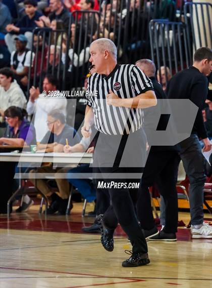 Thumbnail 2 in Mount Vernon @ Kingston (NYSPHSAA Regional Final) photogallery.