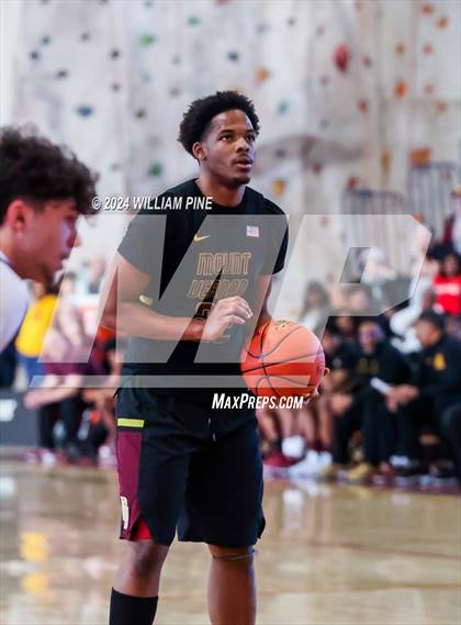 Thumbnail 2 in Mount Vernon @ Kingston (NYSPHSAA Regional Final) photogallery.