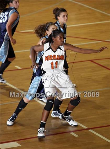 Thumbnail 3 in Crescenta Valley vs. Beverly Hills (Burroughs Tournament) photogallery.