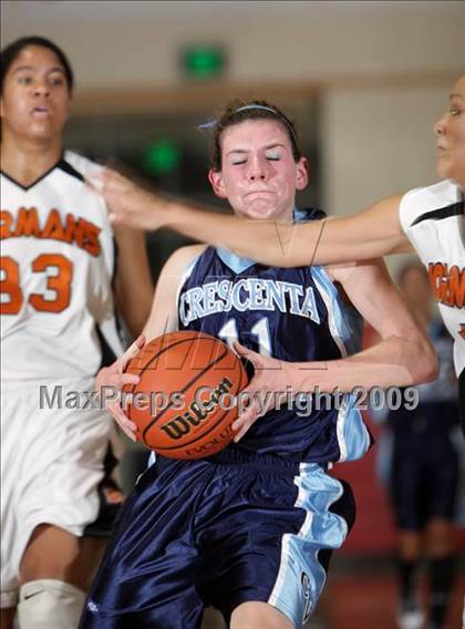 Thumbnail 3 in Crescenta Valley vs. Beverly Hills (Burroughs Tournament) photogallery.