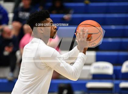 Thumbnail 2 in Vanden vs. Stuart Hall (Crush in the Valley, The Grind Sessions) photogallery.