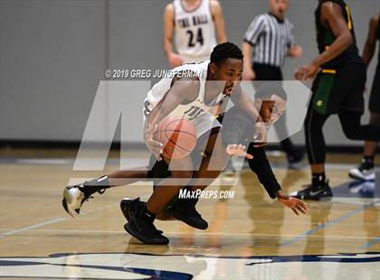 Thumbnail 1 in Vanden vs. Stuart Hall (Crush in the Valley, The Grind Sessions) photogallery.