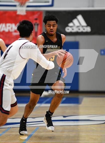 Thumbnail 2 in Vanden vs. Stuart Hall (Crush in the Valley, The Grind Sessions) photogallery.