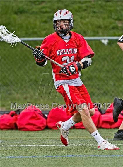 Thumbnail 1 in Niskayuna @ Duxbury photogallery.