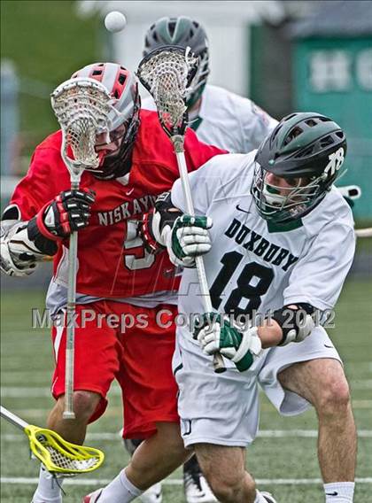 Thumbnail 1 in Niskayuna @ Duxbury photogallery.