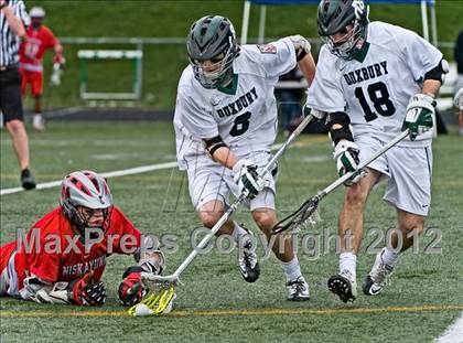 Thumbnail 1 in Niskayuna @ Duxbury photogallery.