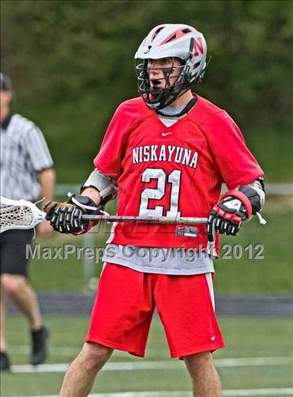 Thumbnail 1 in Niskayuna @ Duxbury photogallery.
