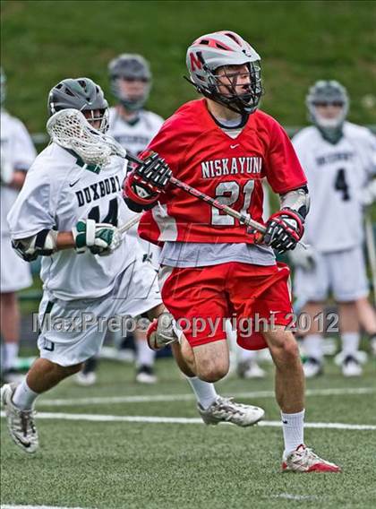 Thumbnail 1 in Niskayuna @ Duxbury photogallery.