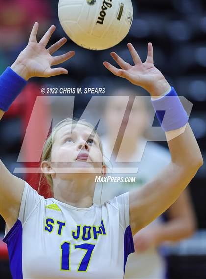 Thumbnail 2 in St. John Lutheran @ Orangewood Christian photogallery.