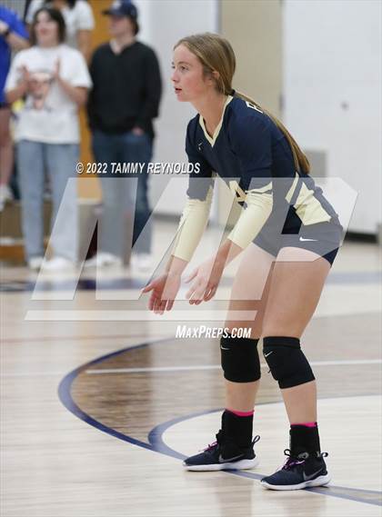 Thumbnail 3 in Garner @ Perrin-Whitt photogallery.