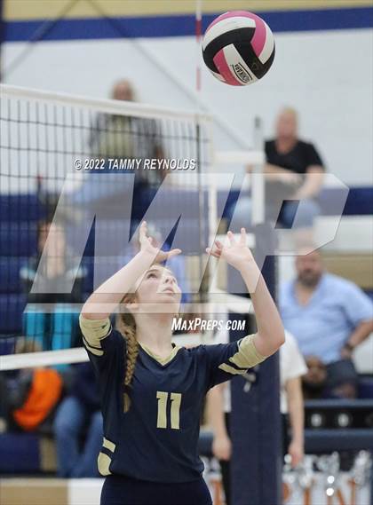 Thumbnail 1 in Garner @ Perrin-Whitt photogallery.
