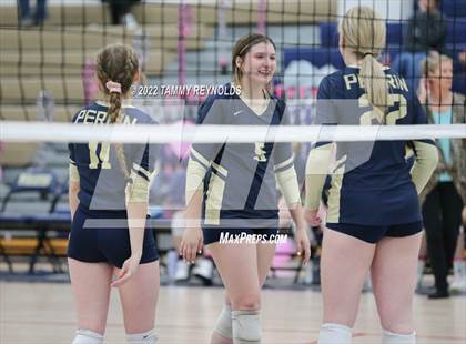 Thumbnail 3 in Garner @ Perrin-Whitt photogallery.