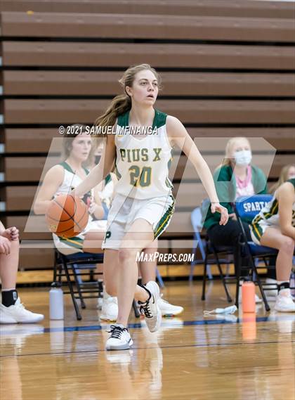 Thumbnail 2 in Pius X @ Lincoln East photogallery.