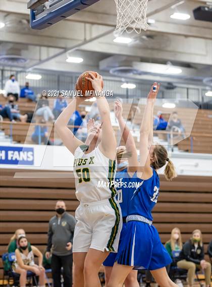 Thumbnail 2 in Pius X @ Lincoln East photogallery.