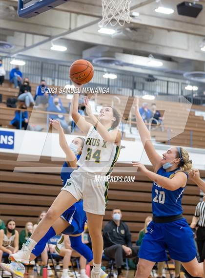 Thumbnail 1 in Pius X @ Lincoln East photogallery.