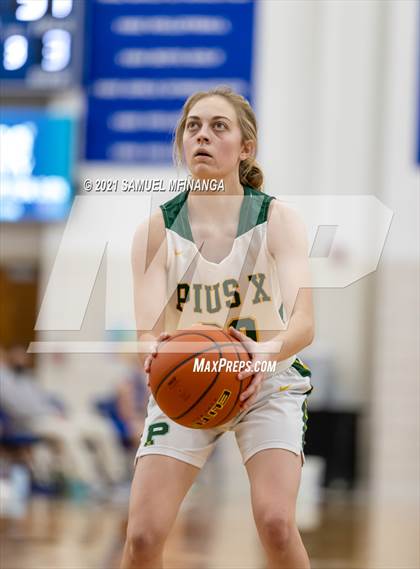 Thumbnail 1 in Pius X @ Lincoln East photogallery.