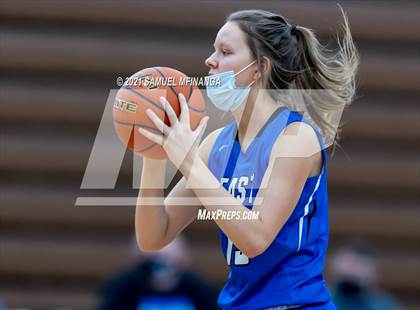 Thumbnail 1 in Pius X @ Lincoln East photogallery.