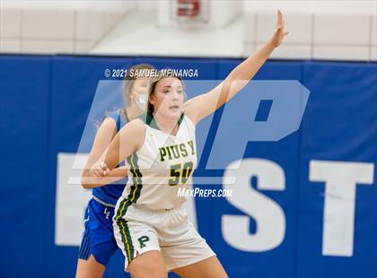 Thumbnail 1 in Pius X @ Lincoln East photogallery.