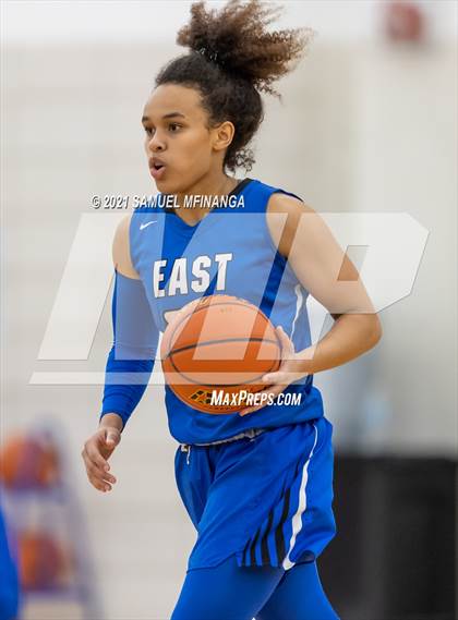 Thumbnail 2 in Pius X @ Lincoln East photogallery.