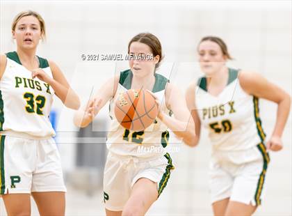 Thumbnail 2 in Pius X @ Lincoln East photogallery.