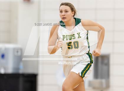 Thumbnail 2 in Pius X @ Lincoln East photogallery.