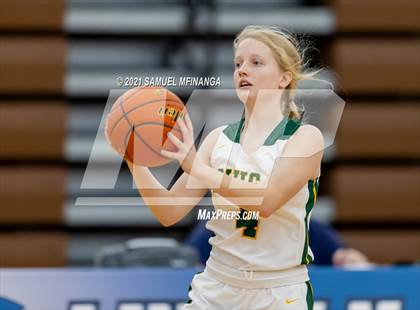 Thumbnail 2 in Pius X @ Lincoln East photogallery.