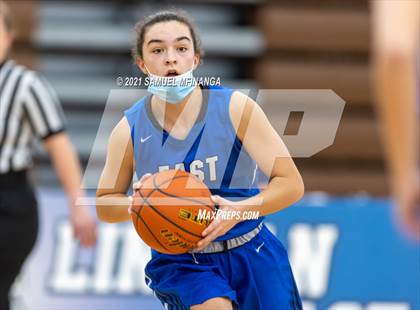 Thumbnail 2 in Pius X @ Lincoln East photogallery.