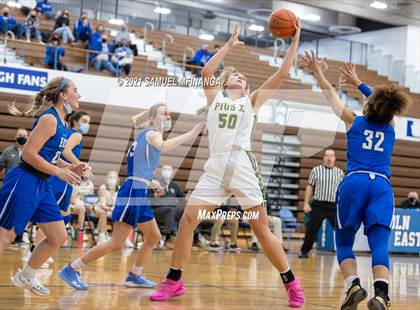 Thumbnail 2 in Pius X @ Lincoln East photogallery.