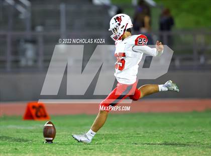 Thumbnail 2 in Harvard-Westlake vs. Venice photogallery.