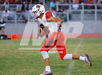Thumbnail 1 in Harvard-Westlake vs. Venice photogallery.